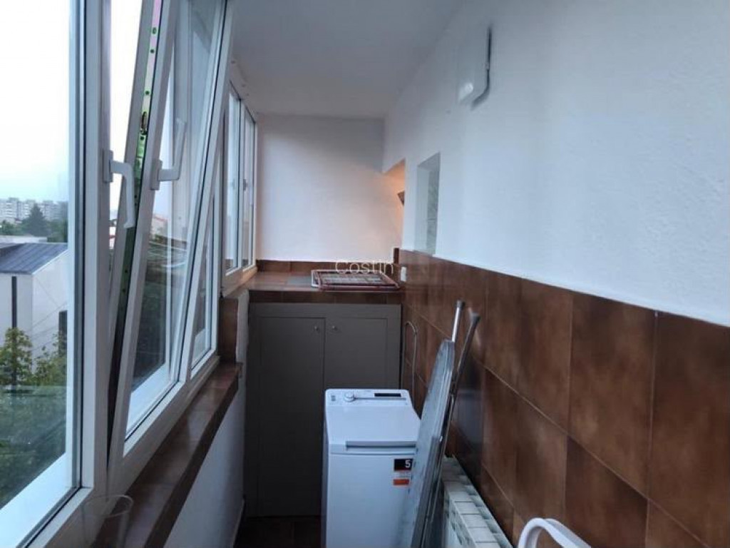 Garsonieră spațioasă de închiriat la Pta Domenii