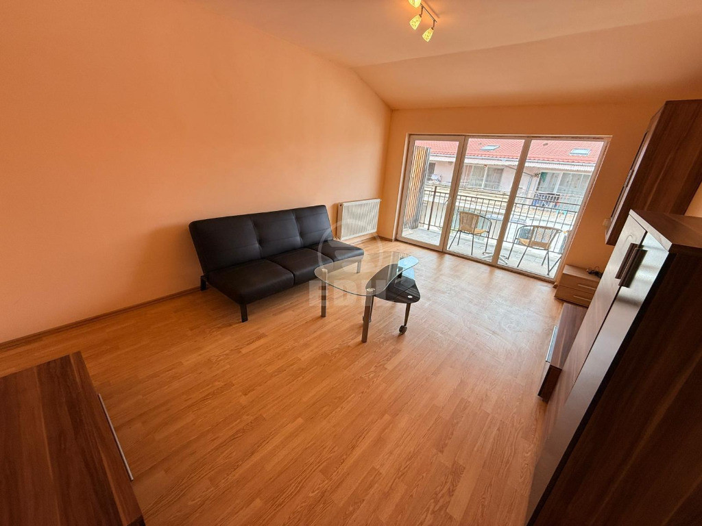 Apartament 3 camere semidecomandat, 75 mp- Floresti, Eroilor