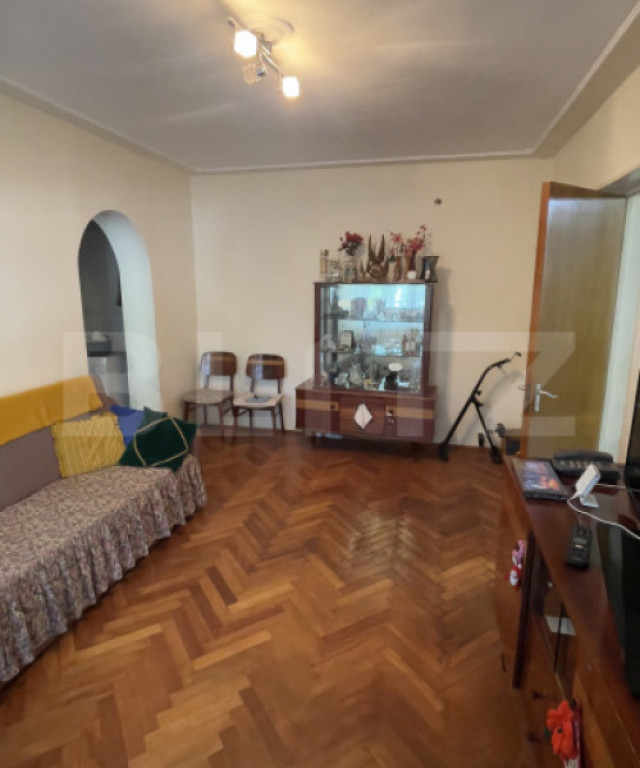 Apartament 2 camere, 48 mp, balcon închis, zona Caleea Crai