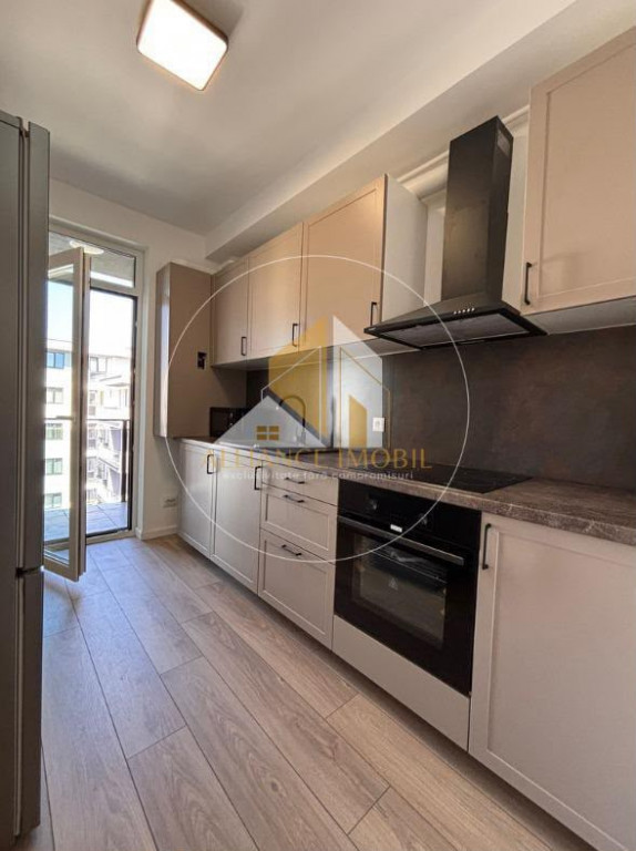 Apartament de închiriat – strada Grănicerilor, Complex R