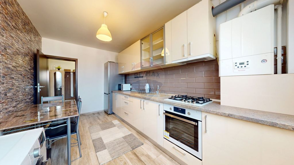Penthouse de închiriat, zona Tractorul-Coresi