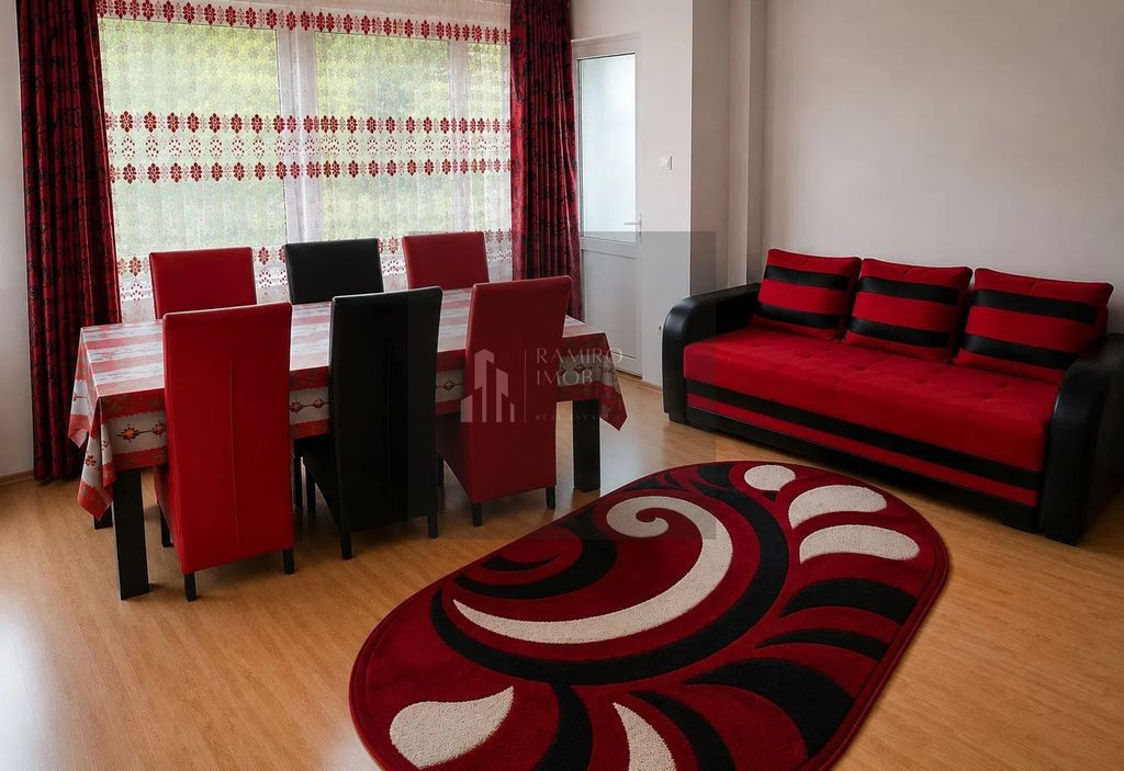 3 camere etaj 1 decomandat zona Obregia/2 locuri parcare