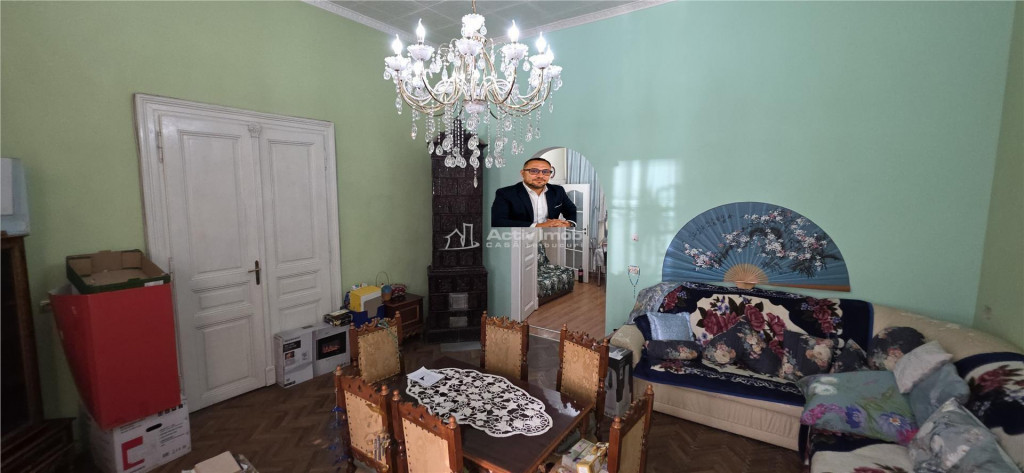 Proprietate cu personalitate. 4 camere. cladire istorica din