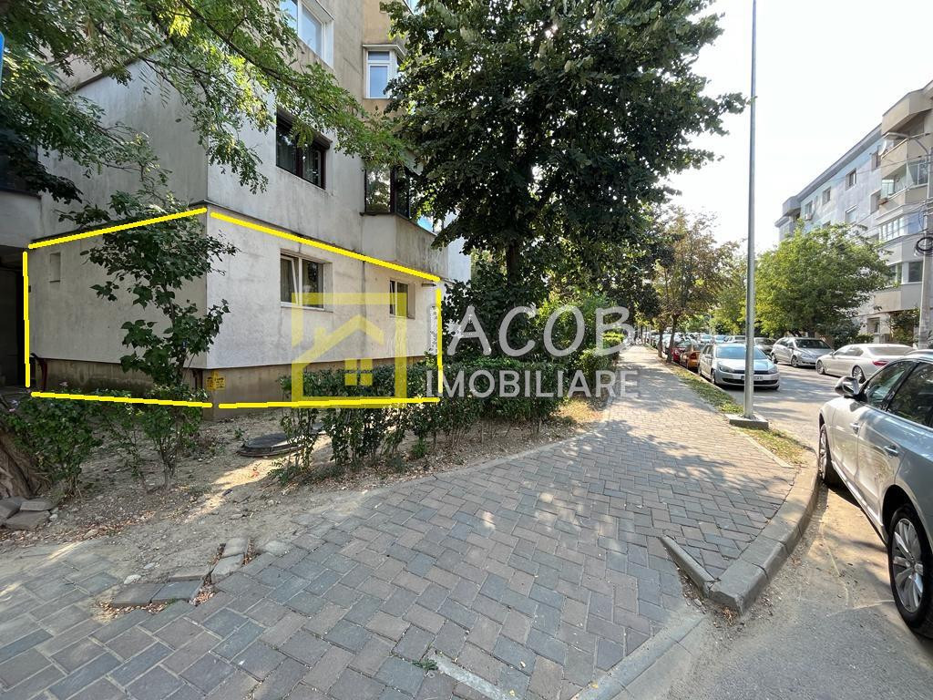 Apartament 3 camere, zona Ana Ipatescu - Bistrita Lac, str.