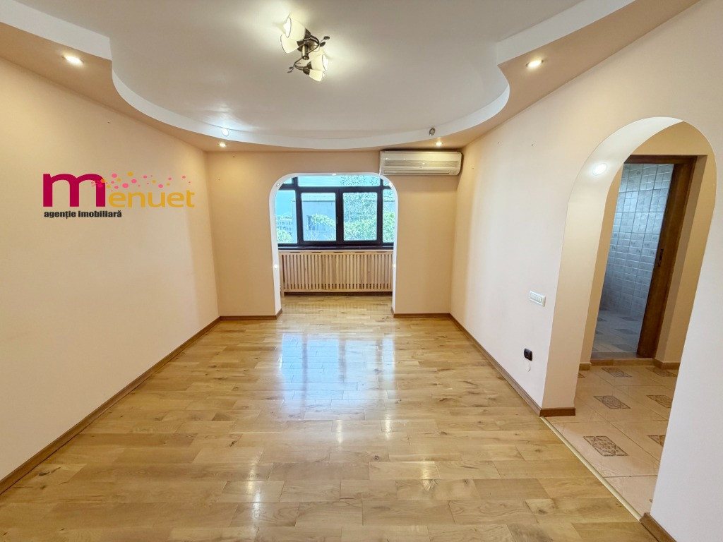Apartament 3 camere,zona Vest, 64 mp