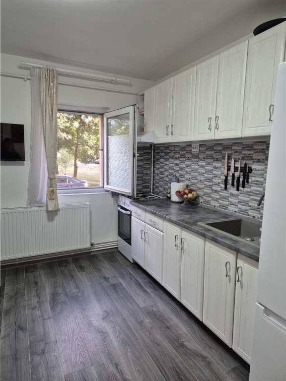 DAMBOVITA - 2 CAMERE - COMPLET RENOVAT - CENTRALA PROPRIE