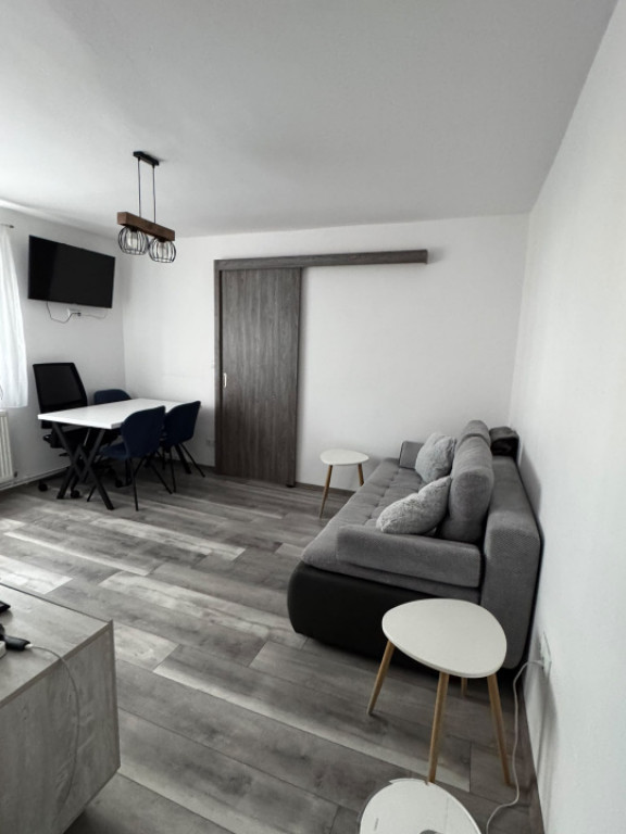 Apartament 2 camere semidecomandat 32 mp, Zona Alverna Cluj