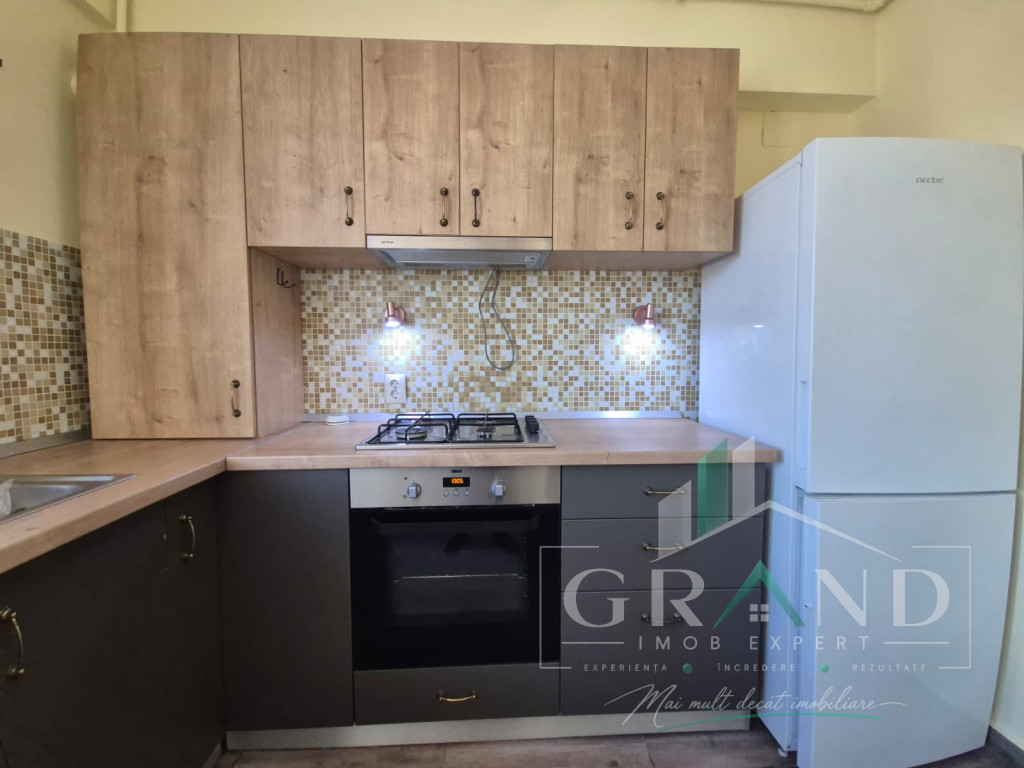 3 camere, RENOVAT, balcon spațios | Piața Mihai Viteazu–