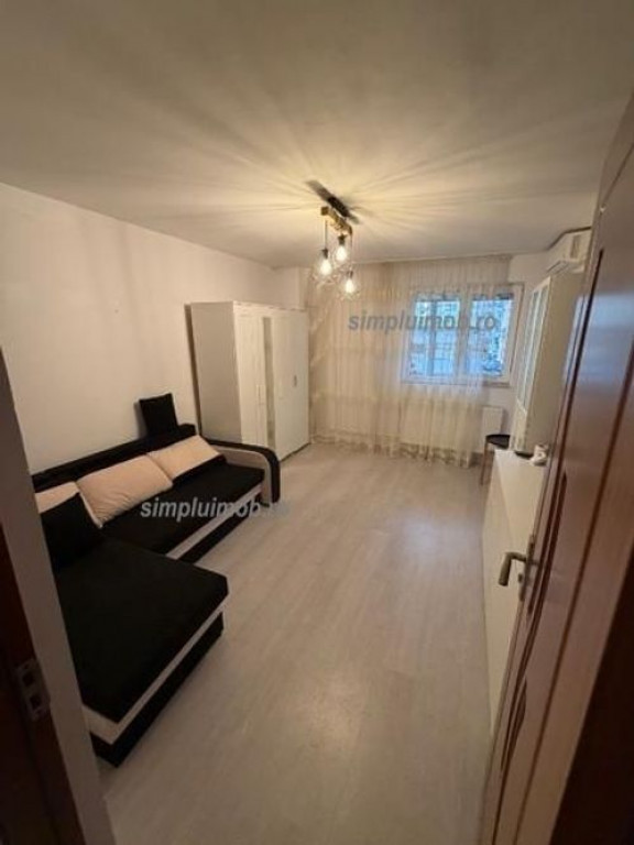 Apartament 2 camere format din 2 garsoniere alipite 1 Decembrie