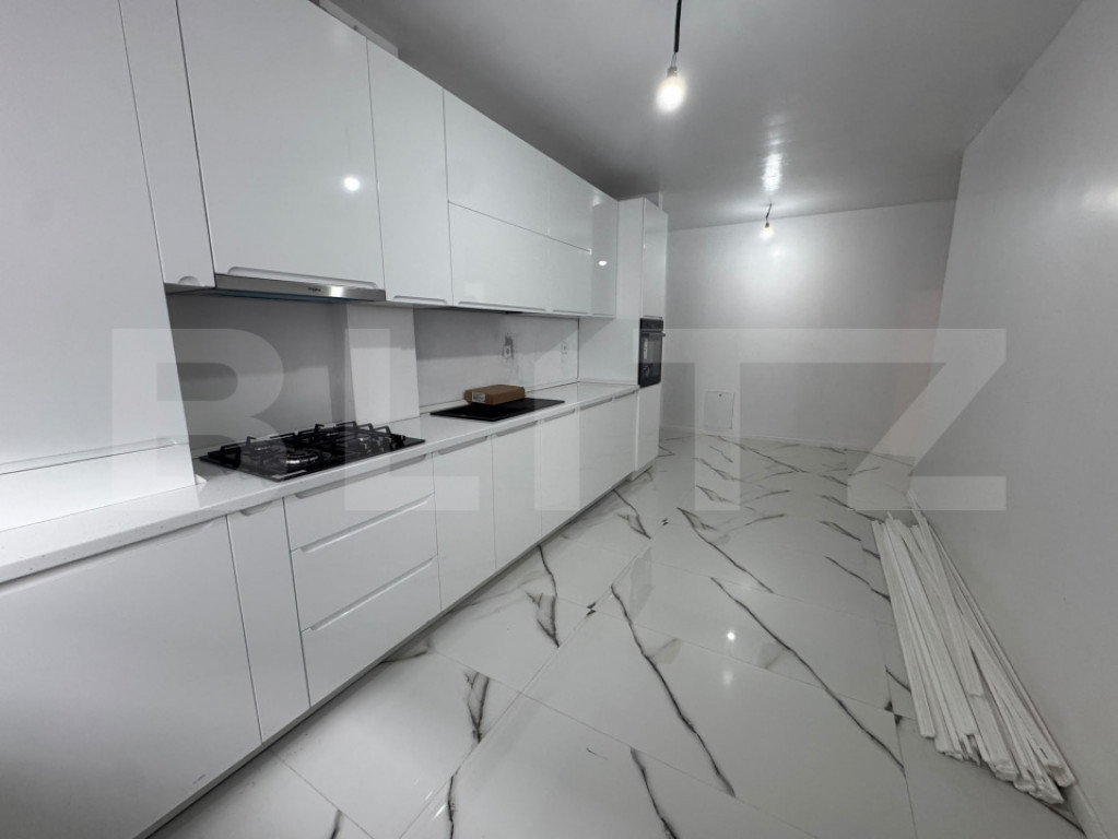 Apartament 3 camere, 63 mp, parcare, 2 balcoane, zona Stejar