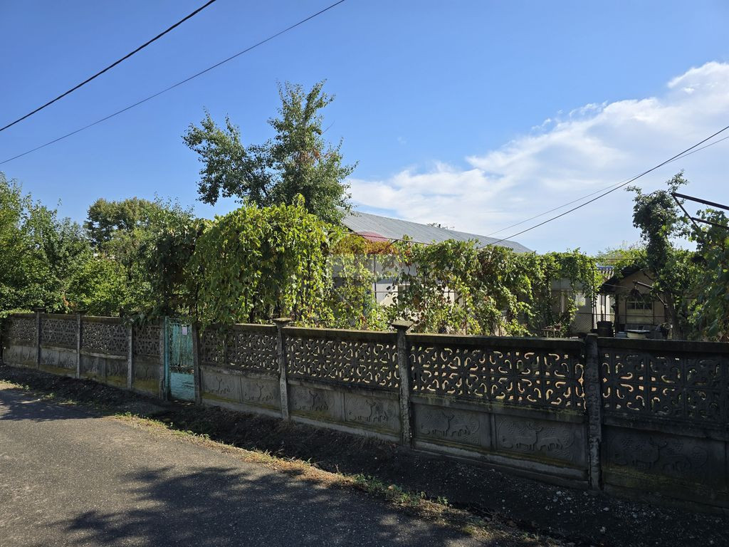 Casă de caramida finisata 75mp, teren 900mp | jud Dambovita