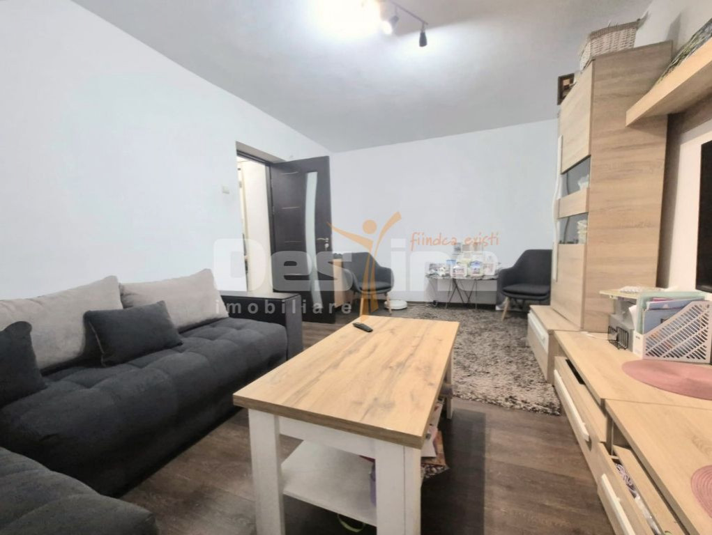 De vânzare - Apartament 2 camere ICIL etaj 1
