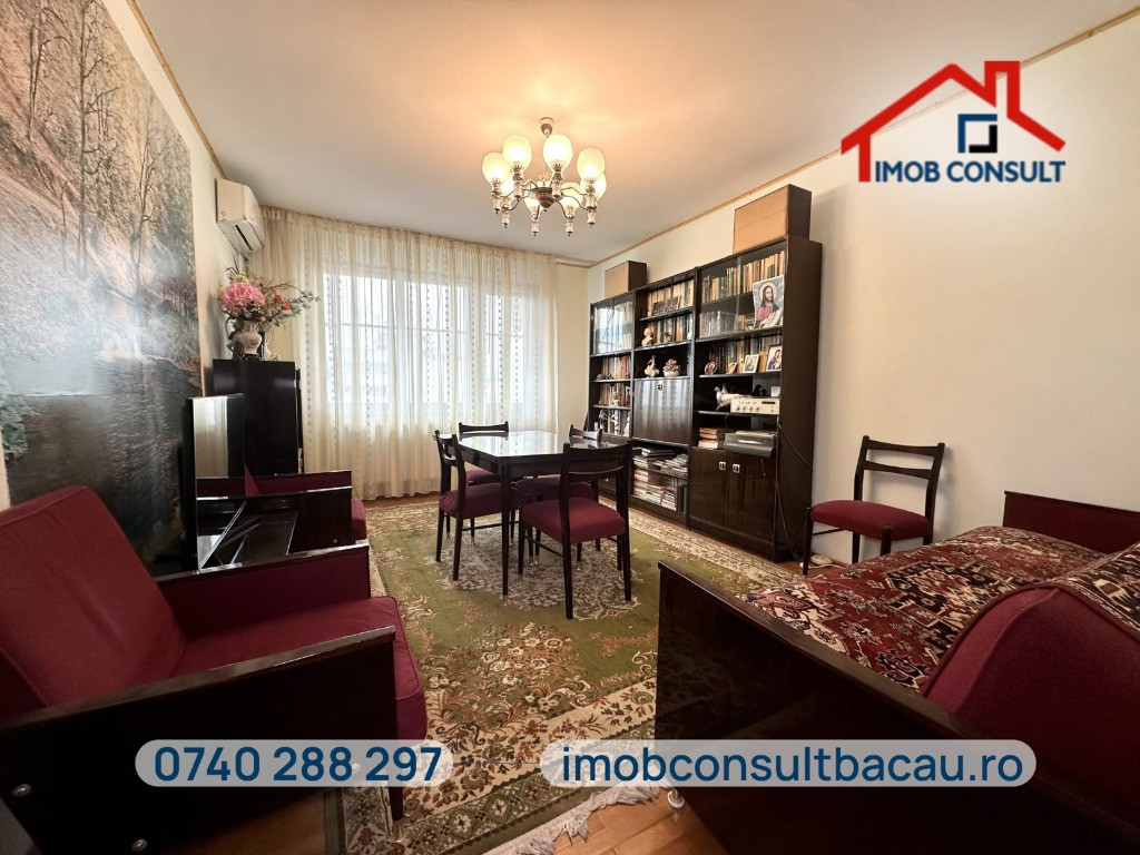 3 camere la preț de 2! Apartament decomandat, Str. Miron Costin!CE1822