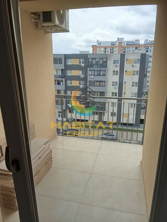 Apartament cu 3 camere si balcon in Popesti Leordeni.