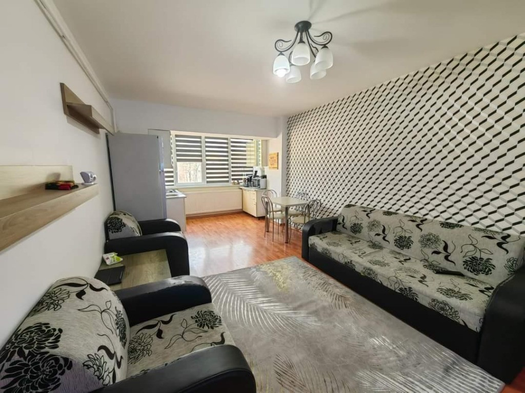 Apartament 3 camere Pacurari la bulevard
