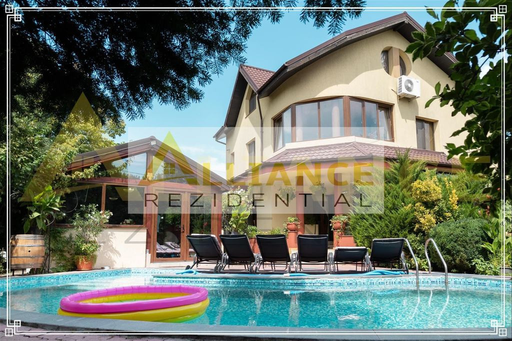 [OLTENITEI] Vila cu 7 camere - 325 MPU - Teren - 766 MP