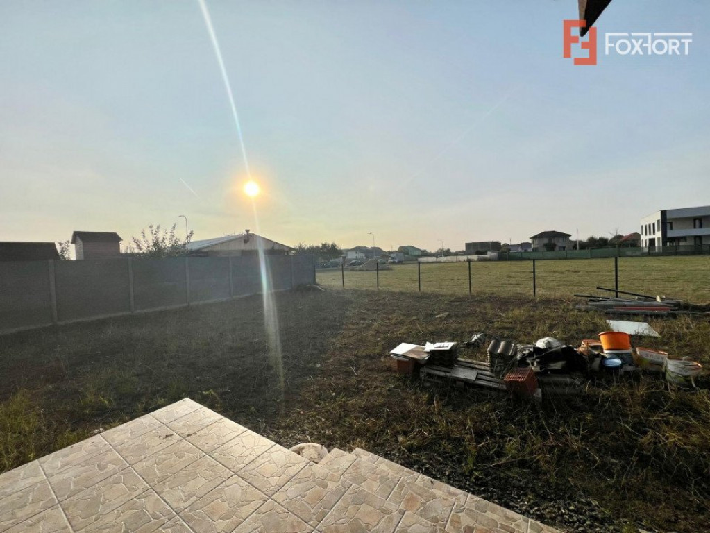 Casa individuala de vanzare cu 4 camere si teren de 532 mp,