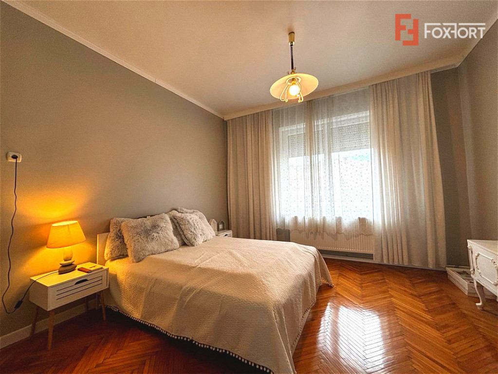 194 mp apartament de lux + 195 mp curte individuala, zona Ce