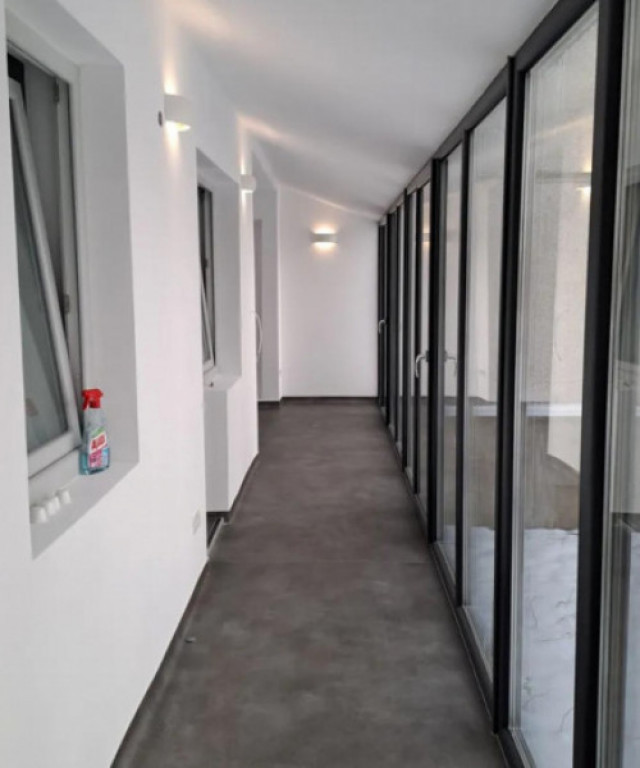 Spatiu Sad de inchiriat in apropiere de Iulius Mall