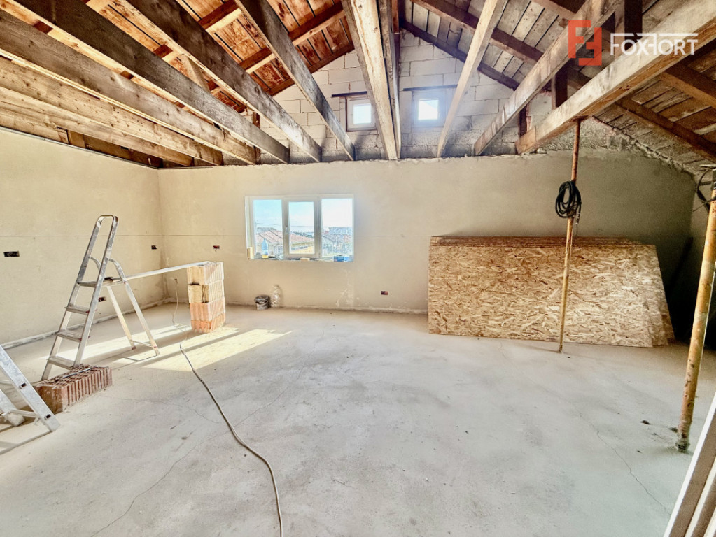 Casa individuala cu 6 camere, de vanzare in Sanandrei