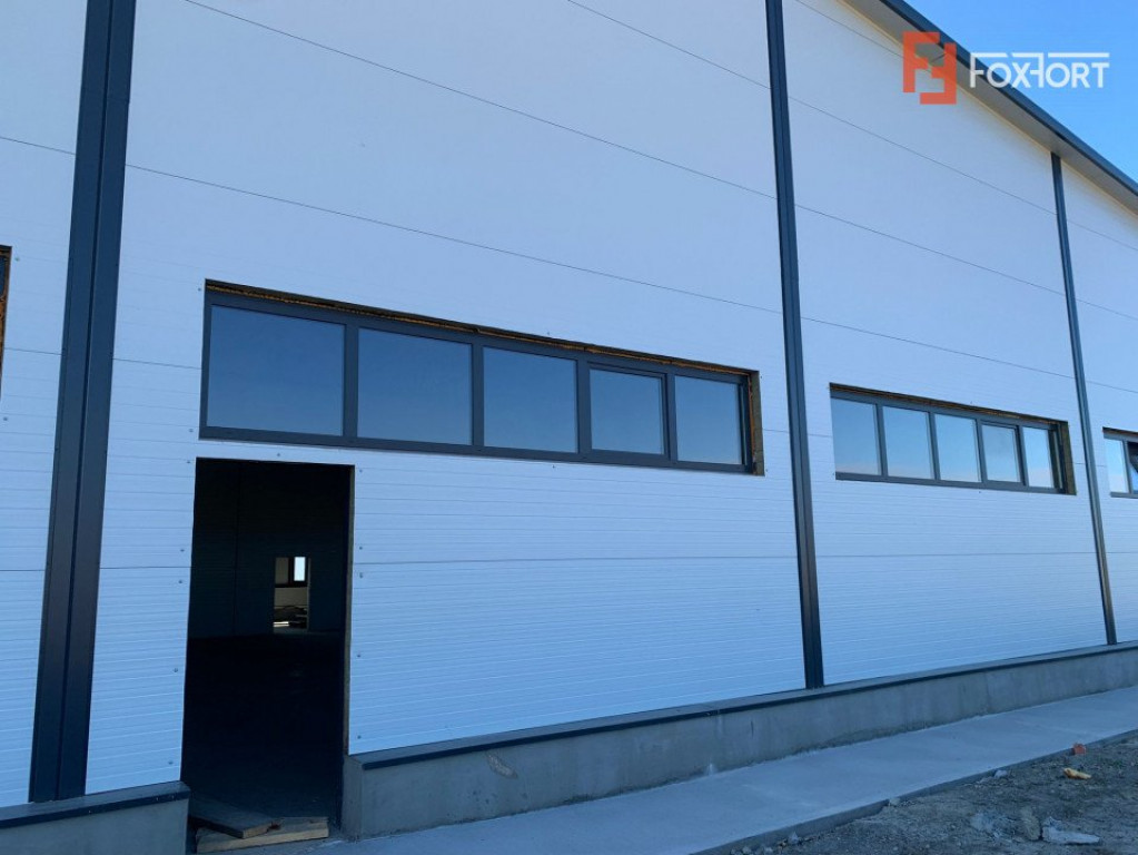 Hala industriala 600 mp, curte 1398 mp, parcare, toate utili
