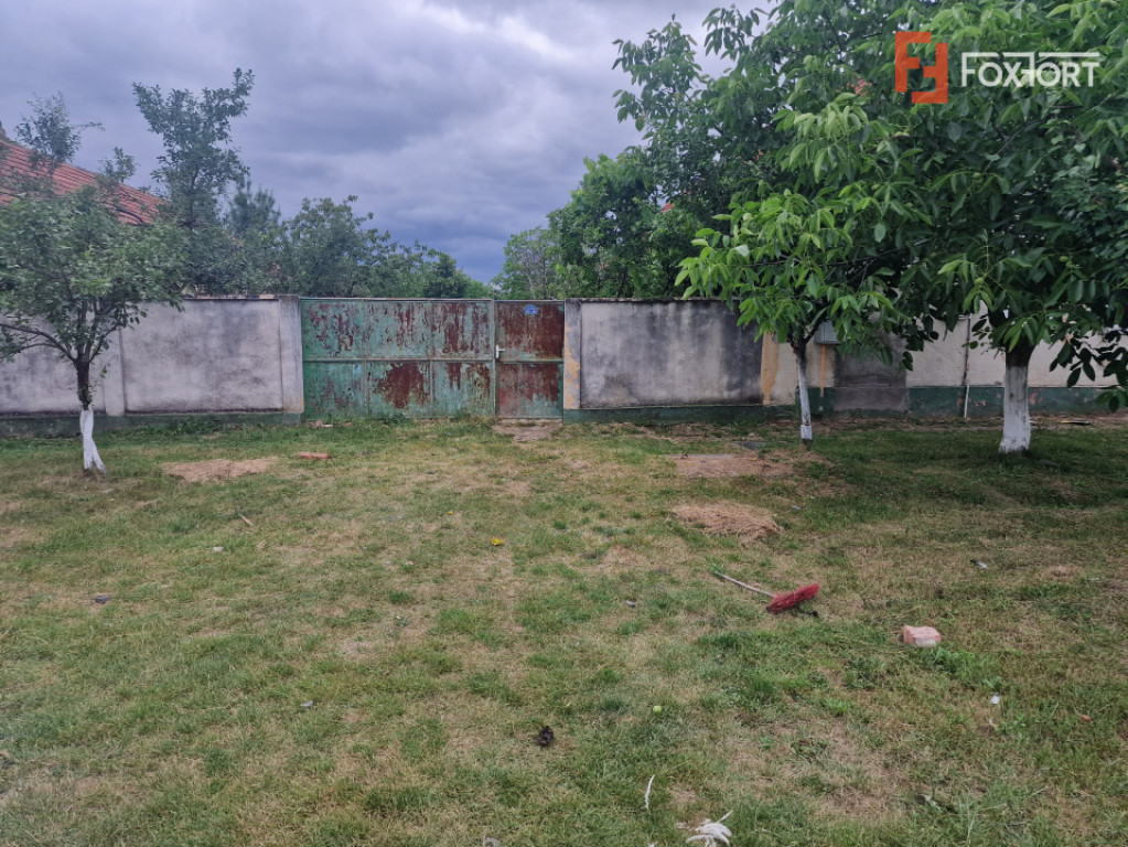 Teren intravilan de 1438 mp de vanzare, in Recas