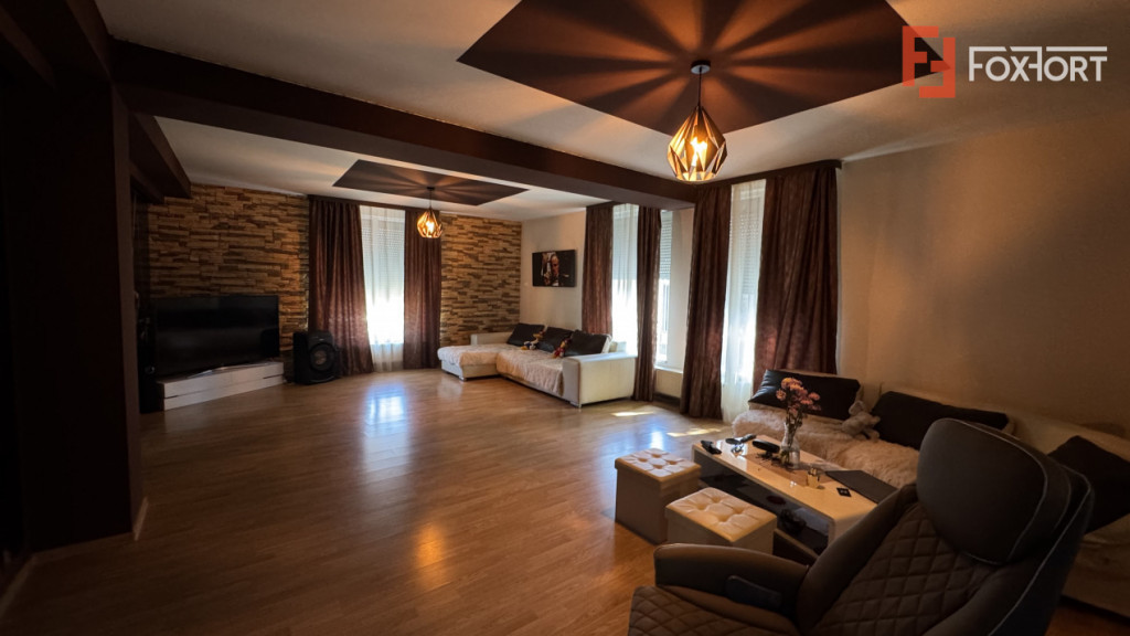 Apartament la curte comuna cu intrare separata, zona Dambovi