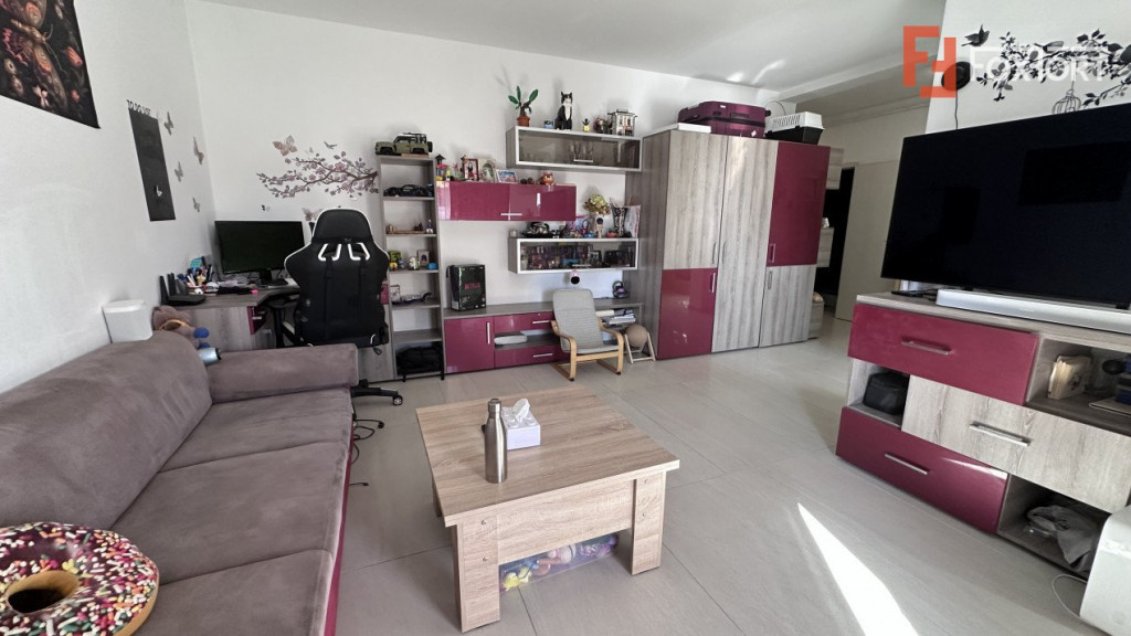 COMISION 0% Apartament cu 3 camere, etaj 1, 2 locuri de parc
