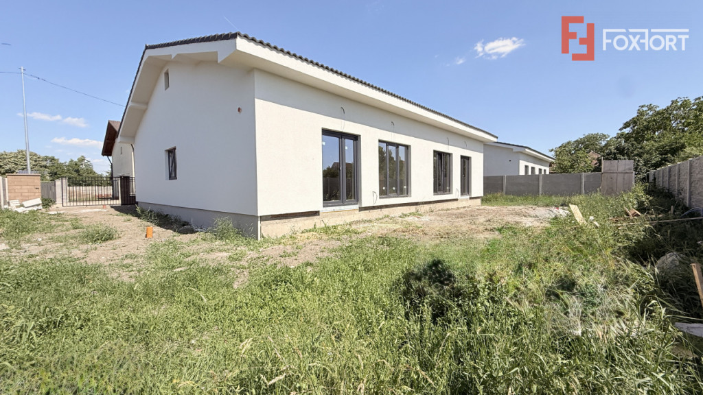 Duplex de vanzare pe parter, 3 camere - Mosnita Veche - Cent