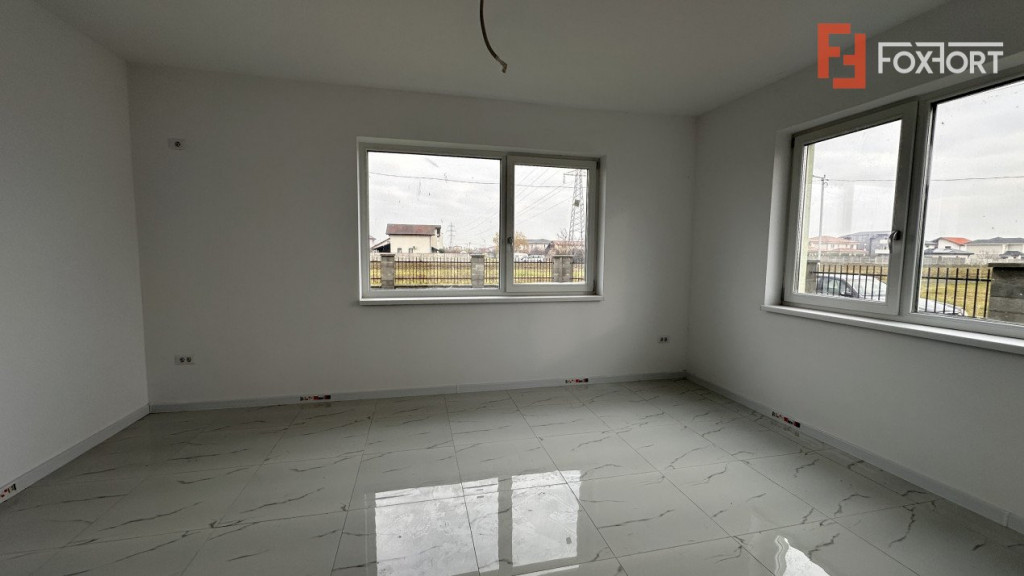 Duplex 4 camere, 110 mp, si teren de 330 mp in Giroc