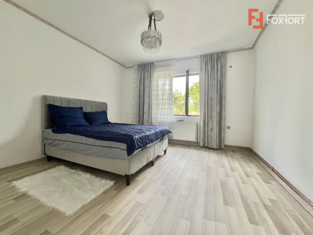 Casa Individuala de vanzare cu 3 camere si teren de 486 mp,