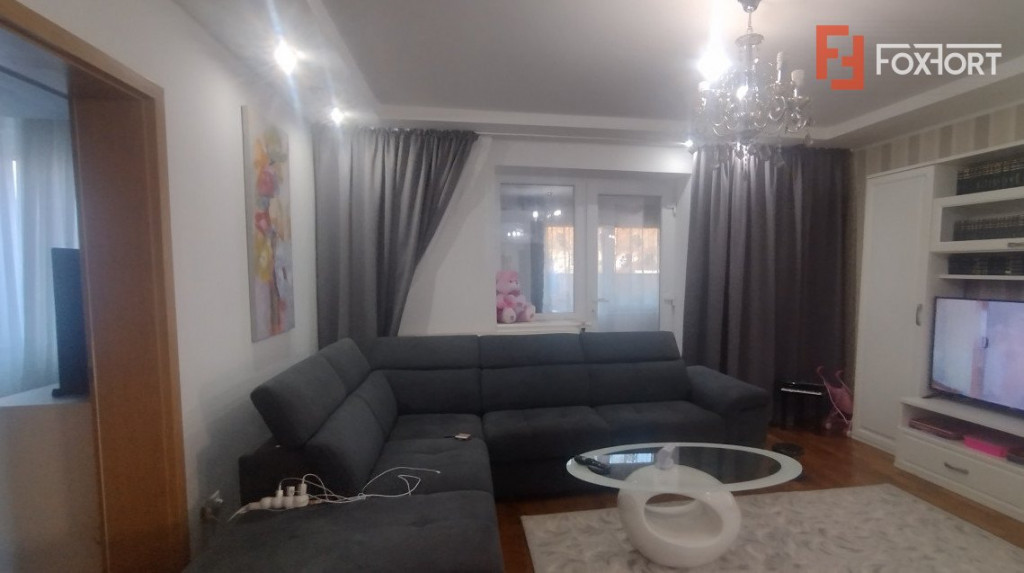 Casa individuala 7 camere- Zona Lipovei