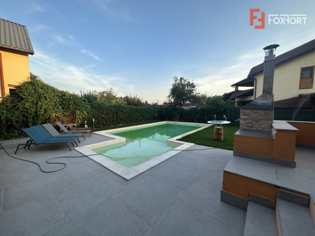 Casa individuala cu 10 camere si piscina, in Dumbravita - ID