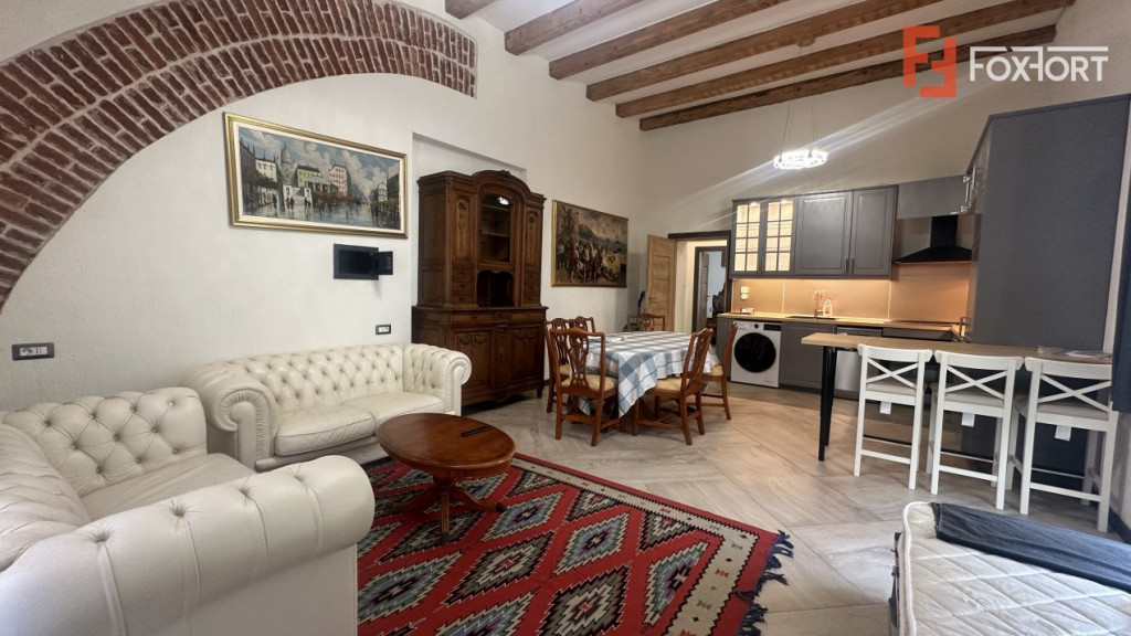 Apartament modern cu 2 camere, 68 mp, de inchiriat, in Centr