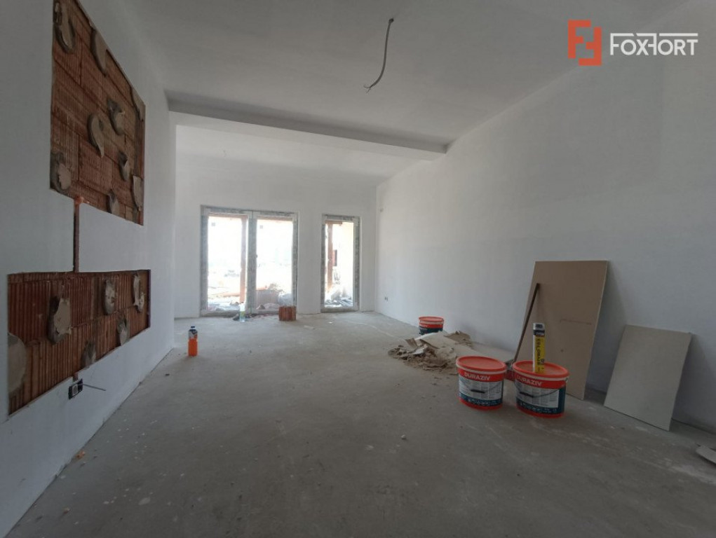 Duplex, 4 camere, 115 mp, toate utilitatile, la asfalt, in C