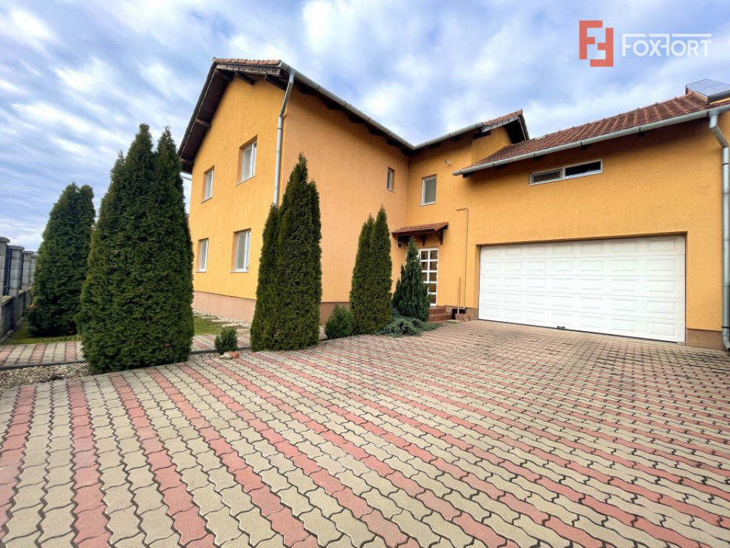 Casa individuala de vanzare, 250 mp, intrare in Dumbravita -