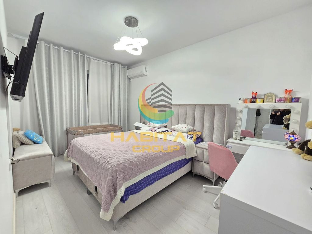 De Vanzare Apartament Decomandat 4 Camere 99mp Berceni-Luica