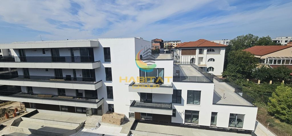 3 camere cu curte privata de 140mp - Baneasa Jolie Ville