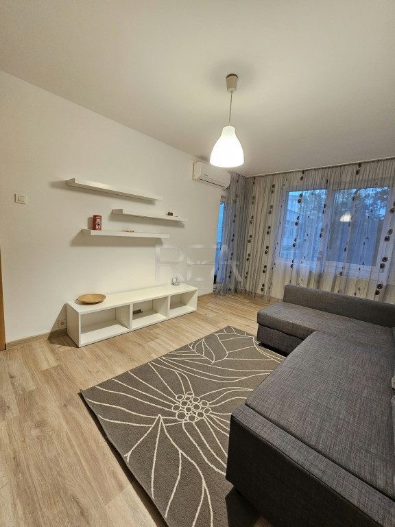 2 camere, 2/8, bloc 1980, 55mp, anvelopat-Lujerului