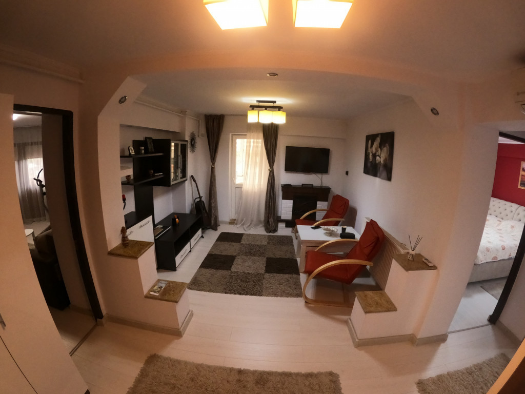 Apartament 2 camere DECOMANDAT | Balcon 18 MP | Renovat 2024