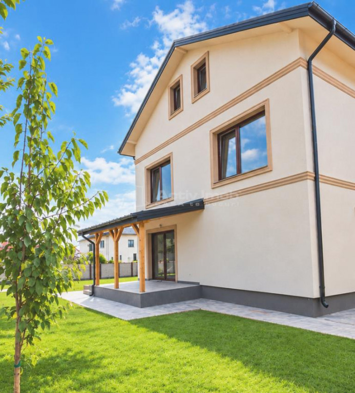 - Casa - Vila - Prelungirea Ghencea - Dantelei -- 200000E