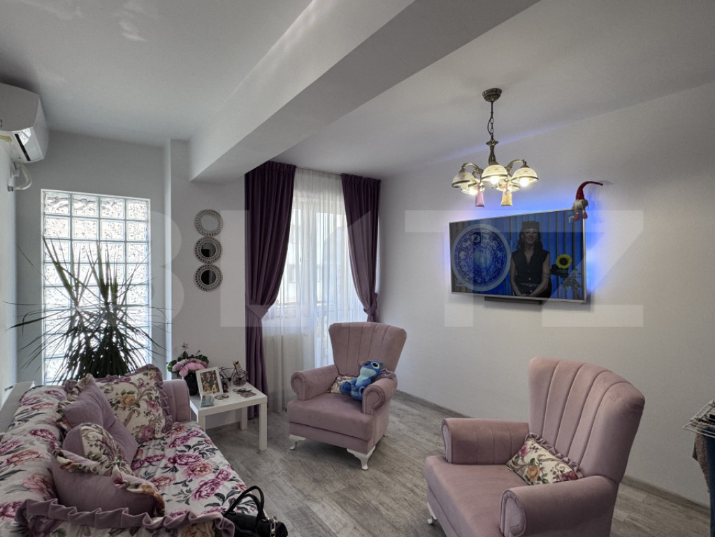 Apartament de vanzare, zona Vest, 9 mai.