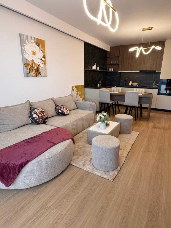 Apartament modern cu 2 camere, la prima închiriere – zona Eroilor