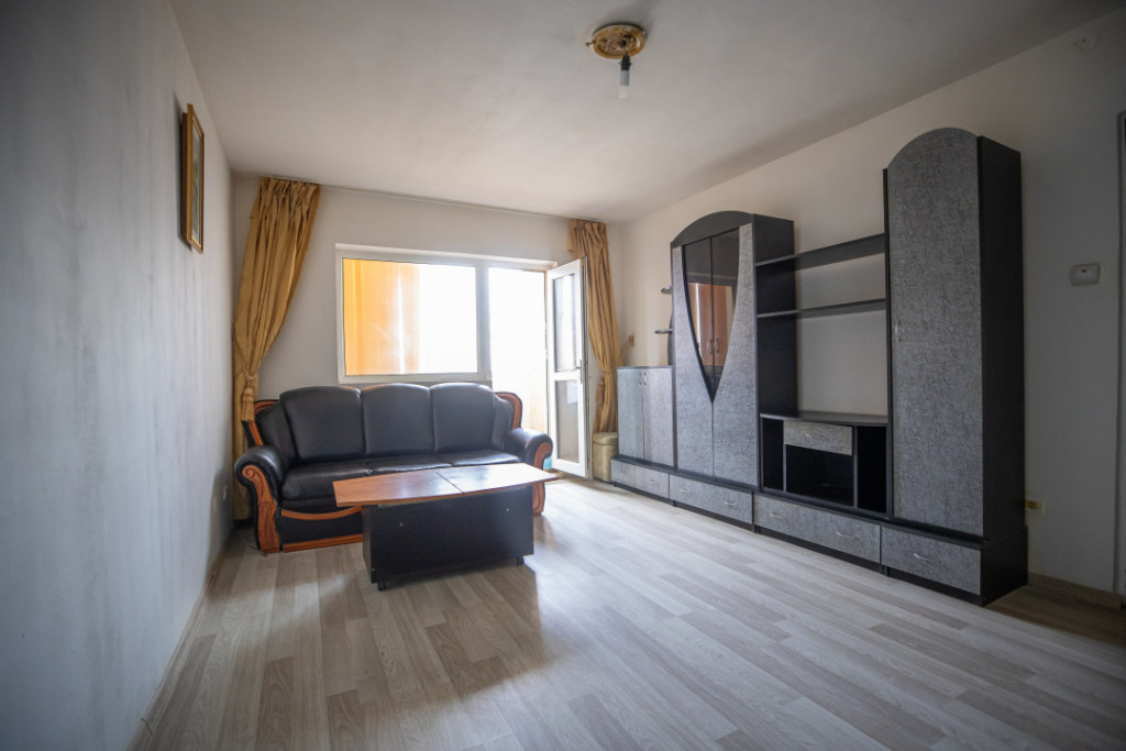 Exclusivitate - apartament 3 camere, decomandat in zona Tomi