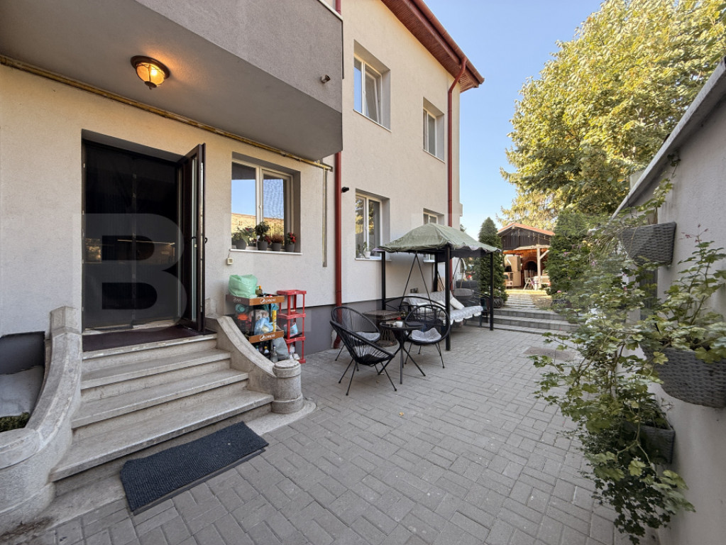 Casă S + P + E + M 232 mpu, 238 mp teren cu foișor, Centru
