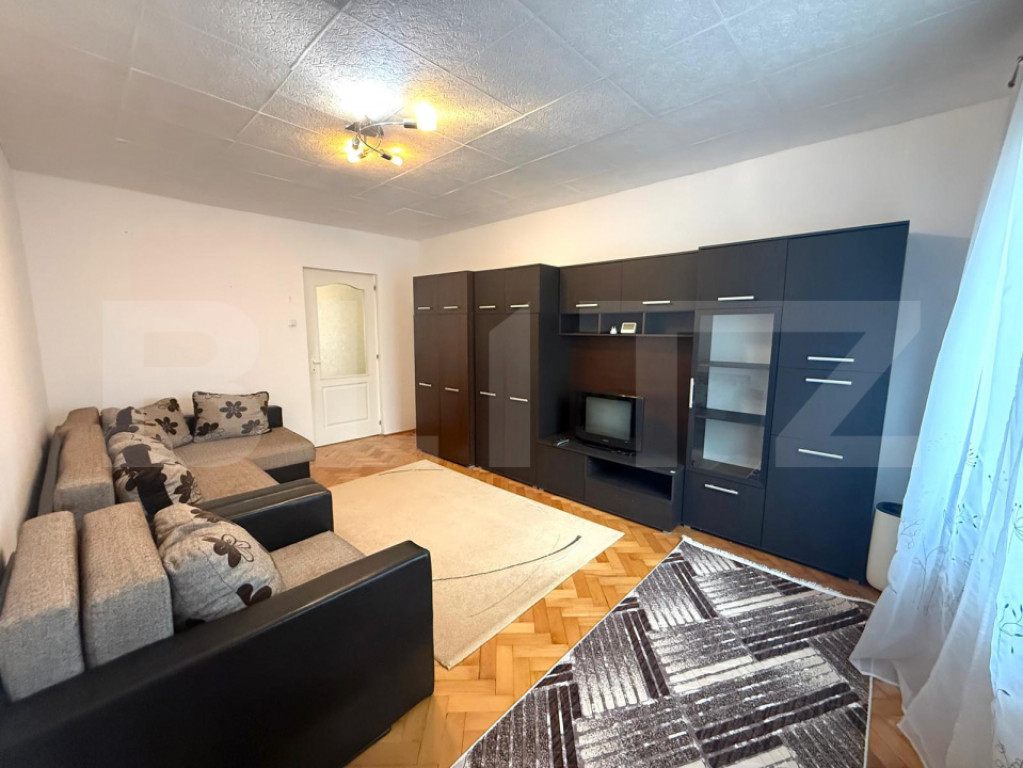 Apartament de inchiriat - 3 camere - Zona Unirii