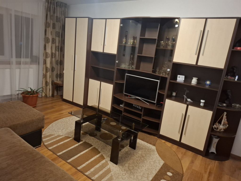 Apartament decomandat etajul 3/3 in K-uri, Filiasi.