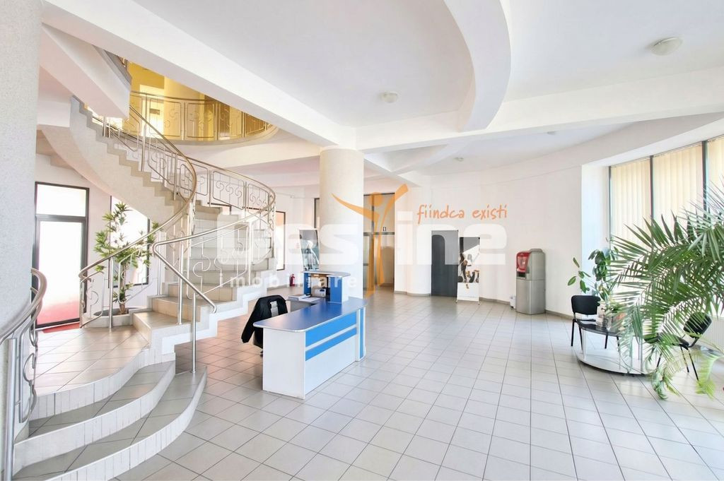 Spații de birouri de închiriat , Business Center – zonă semicentrală