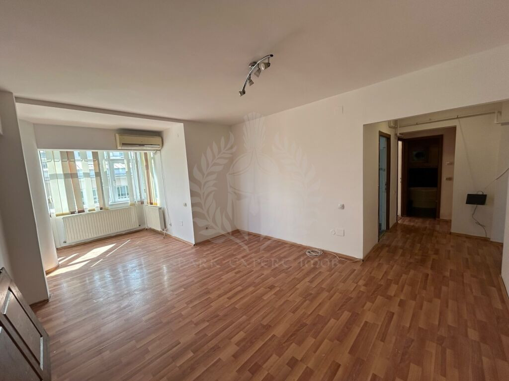 APARTAMENT 3 CAMERE DE VÂNZARE | PIAȚA MIHAI VITEAZUL |
