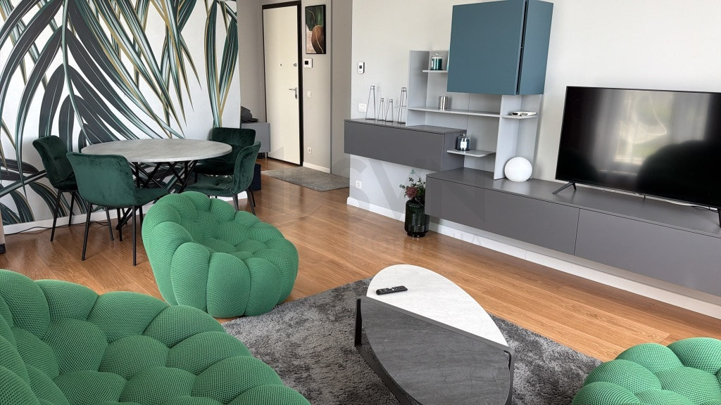 Apartament 2 camere cu curte de 50 mp parter Luxuria Residence parcare inclusa